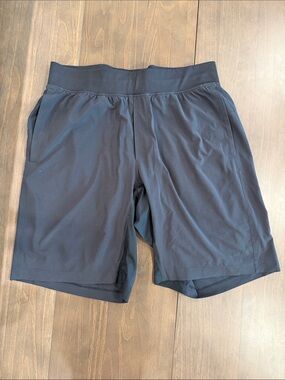lululemon athletica Men's Black Athletic Shorts
